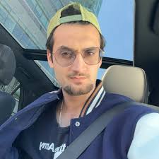 Singer looking for platform to perform Pakistani and Indian songs