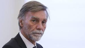 In città arriva oriella dorella. Chi E Graziano Delrio Eta Carriera E Vita Privata Del Noto Politico