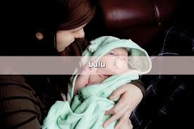 Orang yang lebih berhak memberikan nama bayi perempuan. 10 Nama Anak Perempuan Klasik Yang Bakal Populer Lagi