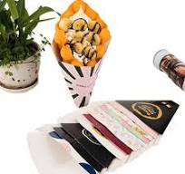 Disposable Hot Food Grade Coated Paperboard Triangle Ice Cream Packaging  Egg Bubble Waffle Holder UV Printed Paper Crepe Cone