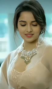 Happy Tuesday friends 💚💛💚 Have a great day 🧡