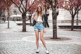 Und jetzt haltet euch fest, in 53 tagen beginnt der advent. Outfit Inspiration Fur Weisse Boots Shoelove By Deichmann