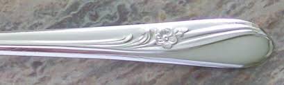 S i o p o n s a o 7 6 u 7 r h e d 0 4 c. Silverplate Patterns Meadow Flower 1940 By Wm Rogers And H T Mfg Co
