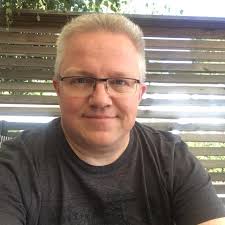 Martin Guitar Owners Share Music and Feedback