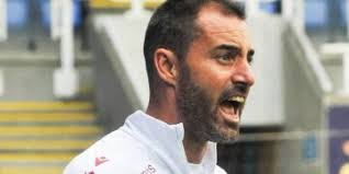 Firefighters in Thames Valley fully fitted with new interoperable breathing  apparatus