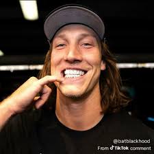 Vanilla Pea absolutely CRUSHED the regular season, finishing 12-5 and tied  for the top spot in the PetsWhoBet power rankings! Huge game in Duuuuval