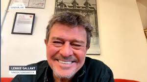 THINKING OUT LOUD WITH SHELDON MacLEOD: Lennie Gallant and The Innkeeper's  Christmas