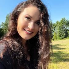 Tabitha Ellis (@tabitha_ellis)