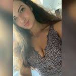 Alicia Gans's Instagram, Twitter & Facebook