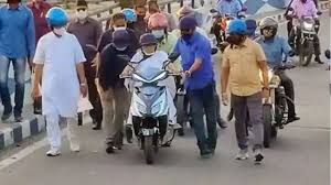 A free inside look at company reviews and salaries posted anonymously by employees. Watch West Bengal Cm Mamata Banerjee Nearly Falls While Driving E Scooter