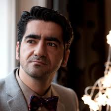 Recensie: In het lijvige vervolg op 'Wees onzichtbaar' slaat Murat Isik een  interessante nieuwe richting in