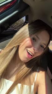 Arianna Chapa's Instagram, Twitter & Facebook