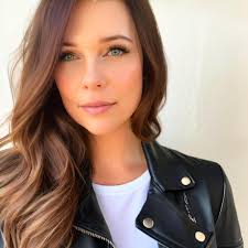 Women tattoo artists in the area