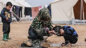 Plus de 12 millions de déplacés, soit environ la moitié de la population avant la guerre. Une Syrie Exsangue Au Bout D Une Decennie De Guerre International Dw 15 03 2021