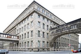 Through education we help young people find who they were born to be. Deutsche Bank Block I Berlin Architektur Bildarchiv