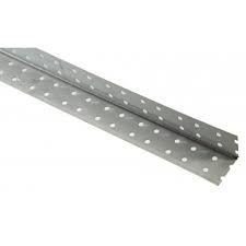 Retirer le surplus de colle qui aurait débordé. Corniere De Protection D Angle 260 X 3 1 X 3 1 Cm Knauf