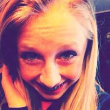 Abby DeVane (@lovekiss101)