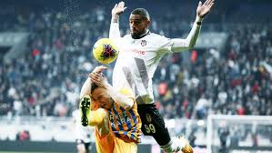Après un prêt pas vraiment fameux du côté du fc après la bundesliga, la premier league, l'italie et donc la liga, boateng a été prêté 18 mois du côté du besiktas. Besiktas To Hold Discussions With Kevin Prince Boateng Over His 1 7m Future At The Club Ghana Latest Football News Live Scores Results Ghanasoccernet