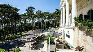 Glorietteallee 51, eisenstadt 7000 österreich +43 2682 24090 webseite. V Burgenlande Maju Vyborne Jedlo A Vino Aj U Slovakov