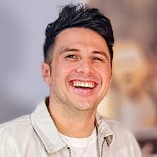 Sean Thorne (@seanAthorne)