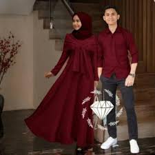 Cek 30+ model baju kondangan kekinian 2020 disini. Jual Baju Batik Couple Pesta Kondangan Setelan Dress Muslim Maxi Wanita Modern Couple Modern Cp Modis Kapel Kondangan Family Keluarga Marun Maroon Inkuiri Com