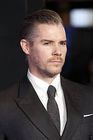 Reparto de Animales fantásticos y dónde encontrarlos (película 2016).  Dirigida por David Yates