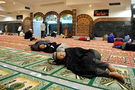Dinî bir terim olarak itikâf akıl sağlığı yerinde ve ergenlik çağına gelmiş bir müslümanın beş vakit namaz kılınan bir mescitte ya da camide ibadet. Itikaf Suspended During Ramadan 2021 Because Of Coronavirus