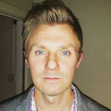 Sorry for the delay but here's the disappearing cake video! Enjoy 😊