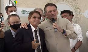 .máscara, pazuello participa de ato com o bozo no rio e é chamado de gordo do bem após mentir na general eduardo pazuello foi a aglomeração com o bozo em ato convocado pelo presidente. Em Belem Bolsonaro Manda Sosia Tirar A Mascara E Exalta Pazuello Dia A Dia Noticia