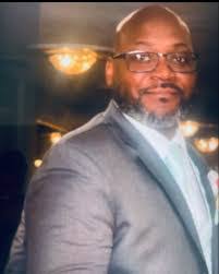 Vernita Collins's Instagram, Twitter & Facebook