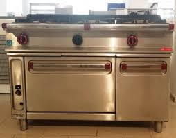 Disponemos de un local de 300m2 abierto al público para que pueda venir a ver la gran exposición que tenemos de mobiliario y electrodomésticos de segundamano. Cocina A Gas 3 Fuegos Horno Repagas Segunda Mano Maquinaria Hosteleria