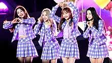 The tenth single chuu, yves&chuu was released. Ù„ÙˆÙˆÙ†Ø§ ÙˆÙŠÙƒÙŠØ¨ÙŠØ¯ÙŠØ§