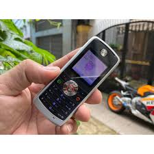 Motorola W230 specs, faq, comparisons