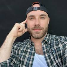 Madison Weckerly (@Mweckerly97)