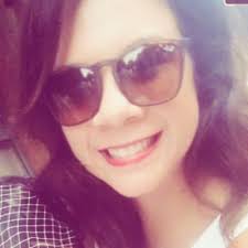 Ella Alvarez (@undrmyumbrELLA)