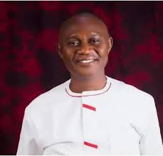 Lecturer: Do not copy anyone. My course mate: Amaka died 2005 Me: In 2005  Amaka died 😂😂