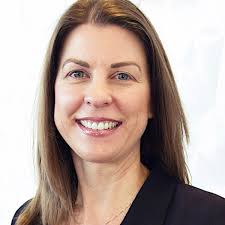 Lisa Vander's Instagram, Twitter & Facebook