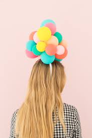 Maybe you are one of the people who are crazy about hats. Balloon Hat Diy