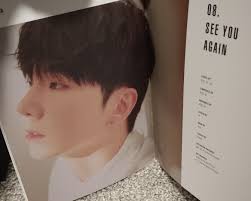 Monsta X Kihyun post card Inclusions pin wappen Polaroid set (6)