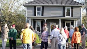 One more chance to walk with Portland mayor in Strawberry Stroll