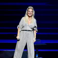 Sheridan smith is known for her many impressive acting roles, but now the singer and tv star is focusing on life as a mum to her baby boy, billy . Sheridan Smith Sparkles As She Performs At Emotional Tribute Show Manchester Evening News