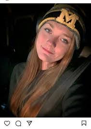 Kimberly Hickson's Instagram, Twitter & Facebook