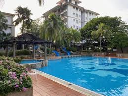 Waterfront property with 2 outdoor pools, near jonker street night market. Apartment Mahkota Melaka 2092 Malacca Updated 2021 Prices