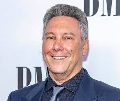 The 'Full House' house lists -- and we finally get to see inside