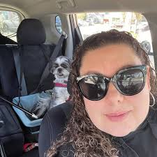 𝗧𝗮𝗿𝗮 𝗟𝗲𝘄𝗶𝘀 💫 After moving around working in Tourism & Hospitality  (in between travels), Tara now calls Nanaimo home where she is the  administrator for a very busy Real Estate Team. 🏡