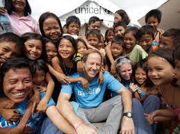 Mit dem gesammelten geld hilft unicef kindern in der ganzen welt. Die Weltorganisation Ganz Nah Unicef Das Kinderhilfswerk Der Un