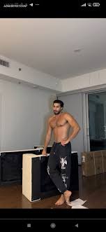 MOHAMMAD SAFFARI Feet - AZNudeFeet Men