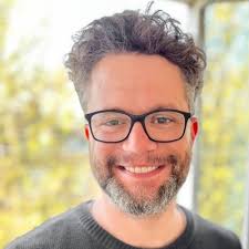 Challenging the idea that formal journalism training is necessary