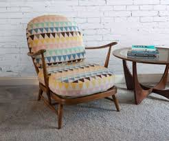 Ercol Windsor Chair In Geometric Triangle Pattern Linen Vintage Retro 60s 50s Ercol Ercol Furniture Patterned Linens