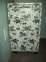 Black And White Contact Paper Dollar Tree How To Refinish Furniture With Contact Paper For Only 3 Dollar Tree Diy Organization Diy Apartment Decor Bedroom Organization Diy